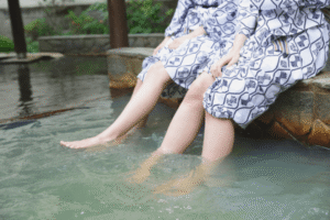 川湯温泉リゾートバイト求人完全ガイド|温泉・寮費食費無料の案件あり