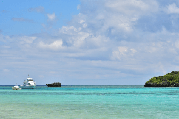 石垣島リゾートバイト｜最新求人と働く魅力を徹底ガイド【住み込み・高時給】