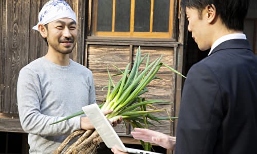 農家と農業系ビジネスマン